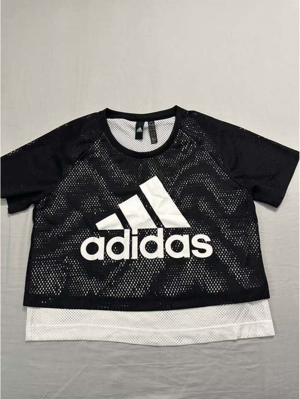 Adidas Womens Mesh Crop Top Womens Size Medium Used Like New $25